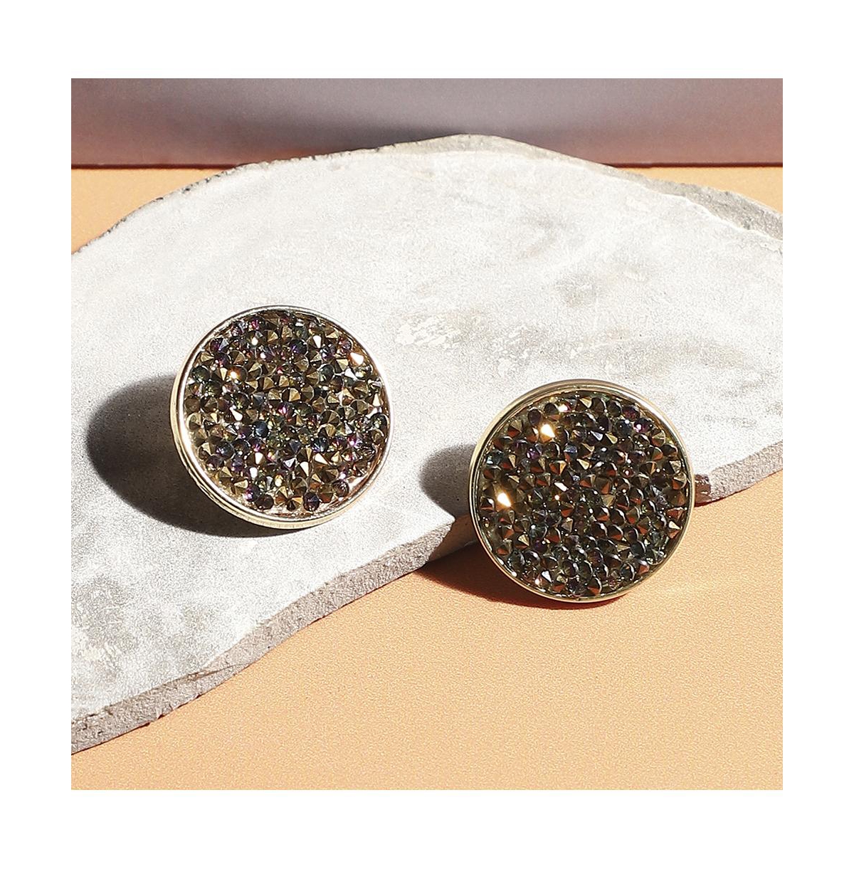 Sohi Embellished Cluster Circular Stud Earrings In Gold