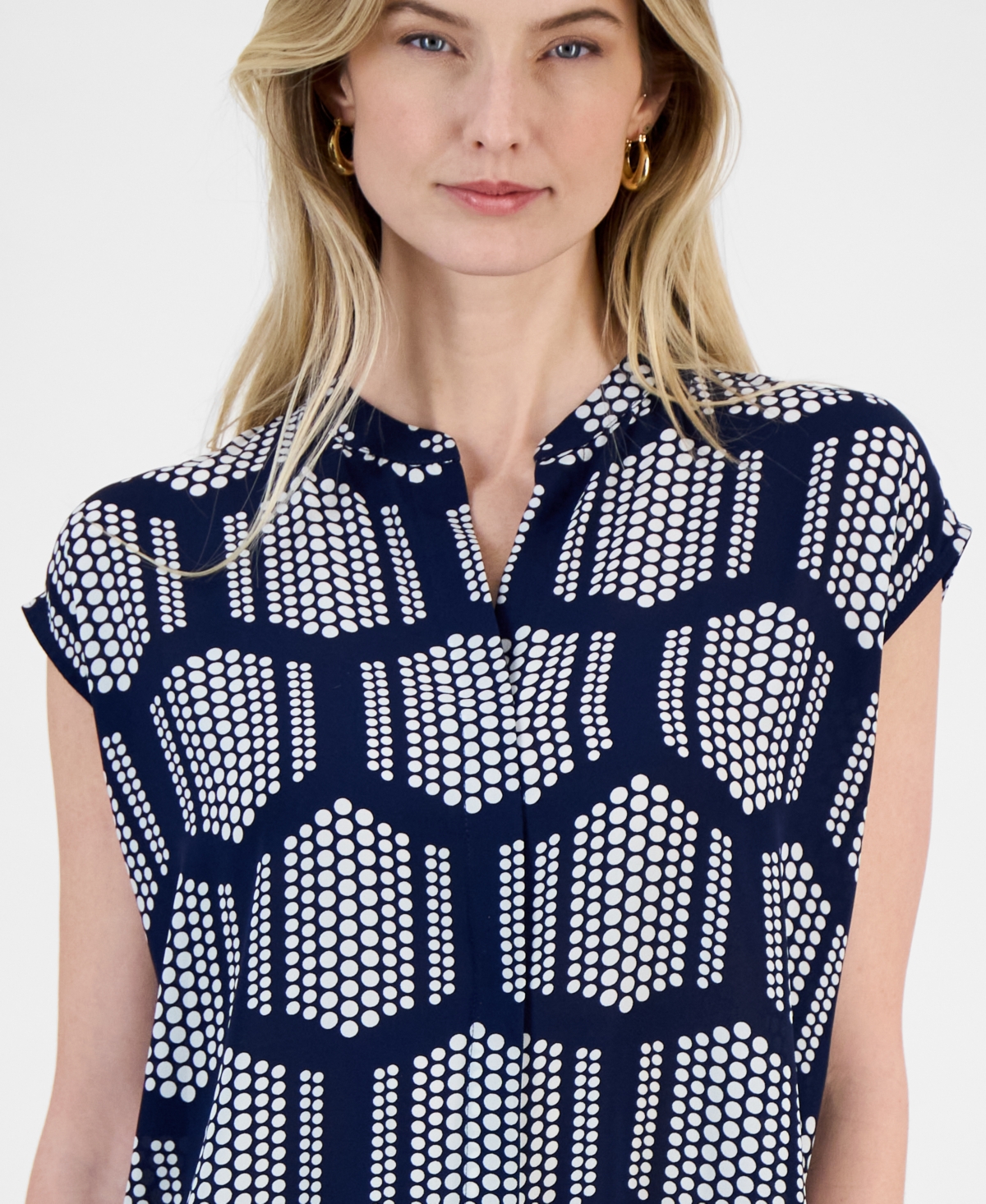 T Tahari Women's Printed Split-neck Cap-sleeve Blouse In Honeycomb