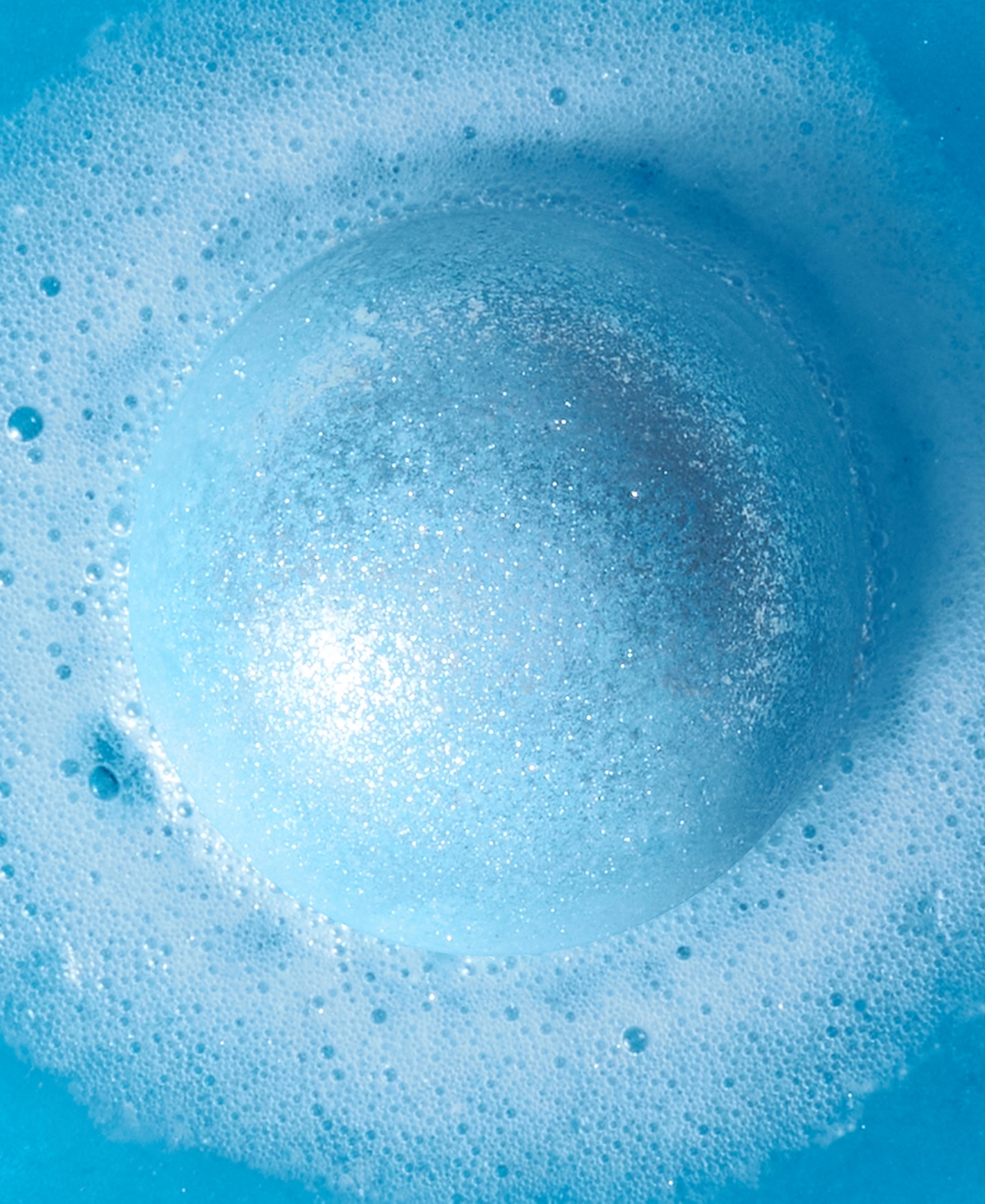 Da Bomb Frozen Elsa Bath Bomb In Blue