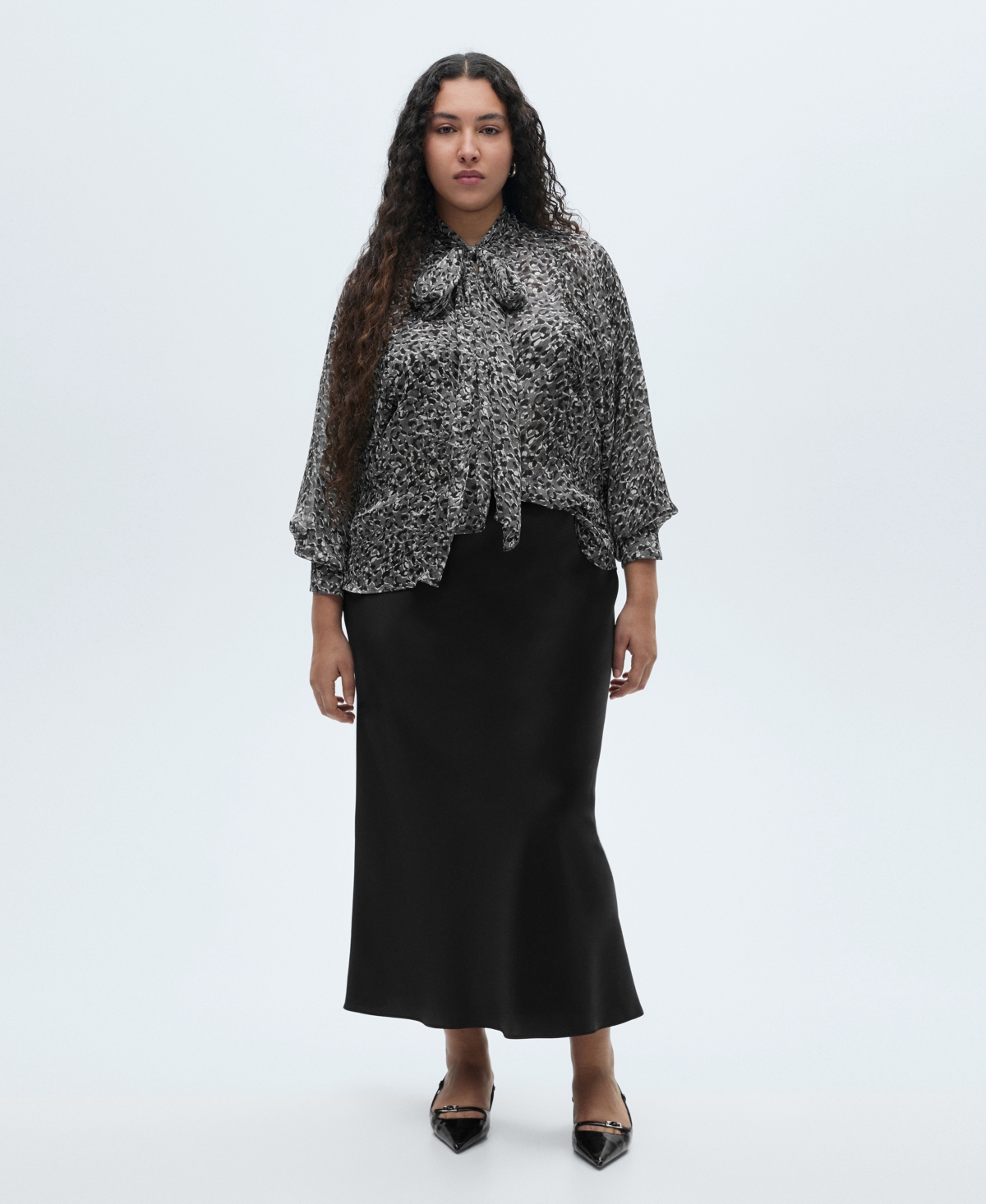 Mango Leopard-print Blouse With Collar And Bow Black In Black