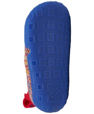 Infant Swoosh 1 Crib Booties from Finish Line