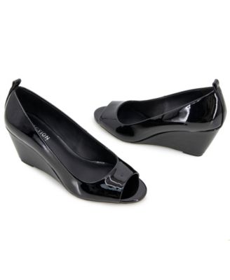 Women's Elinor Mid Wedge Pumps