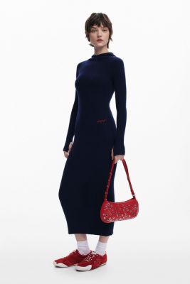 Дизайнерская женская сумочка с заклепками