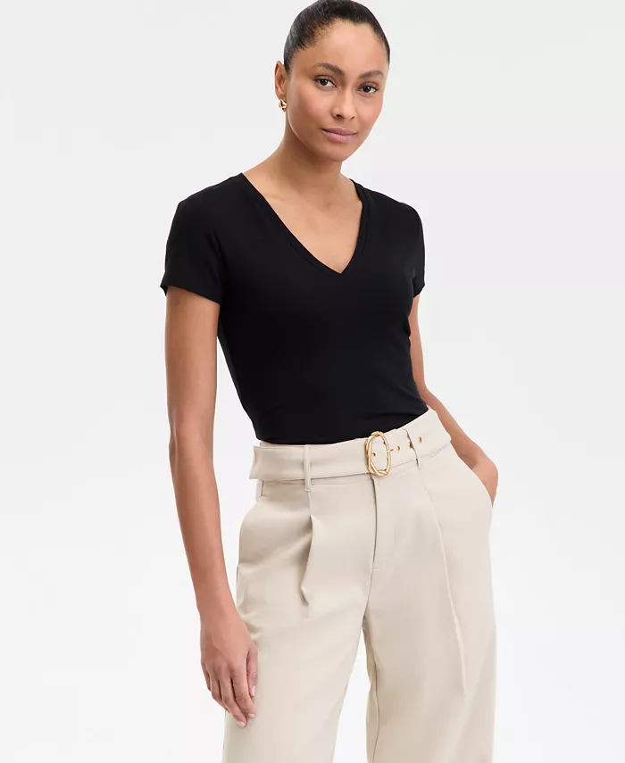Women's Drapy Ribbed V-Neck Top - thumbnail 9