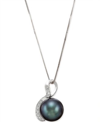 Macy's - Tahitian Black Pearl (10mm) and Diamond (1/10 ct. t.w.) Pendant Necklace in 14k White Gold