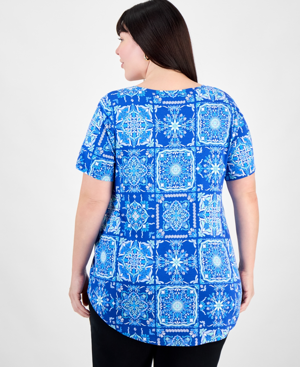 JM COLLECTION PLUS SIZE V-NECK SHORT-SLEEVE TOP, EXCLUSIVELY AT MACY'S 