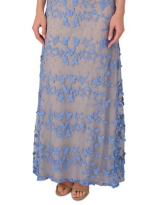 Women's V-Neck Embroidered Lace Gown