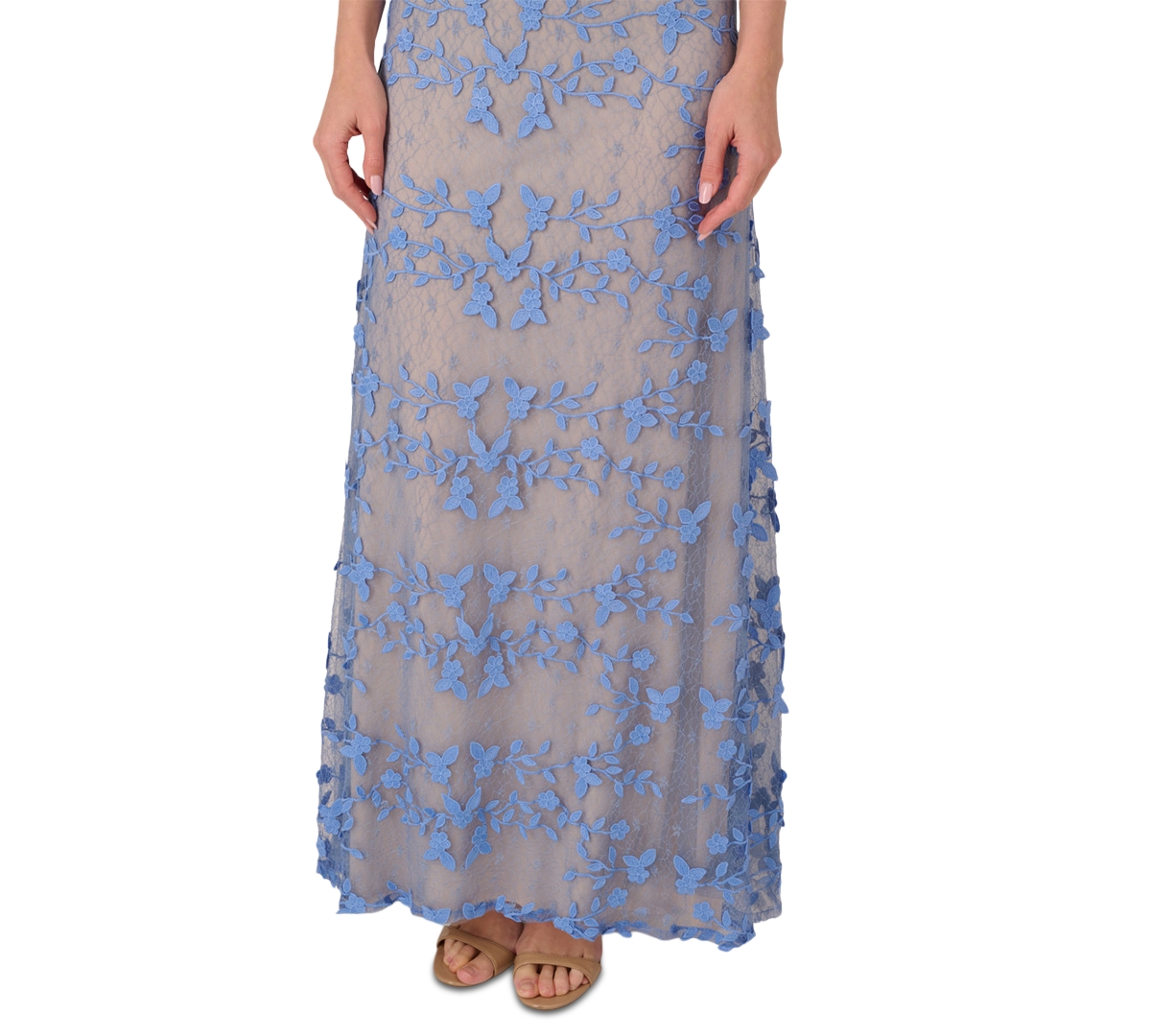 ADRIANNA PAPELL WOMEN'S EMBROIDERED V-NECK LACE GOWN 