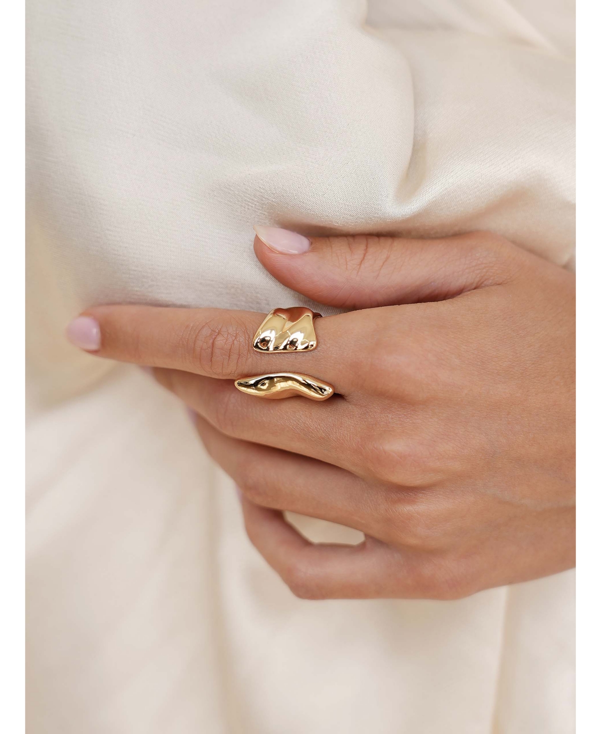 Ettika Liquid Lux 18k Yellow Gold Plated Ring In Gold