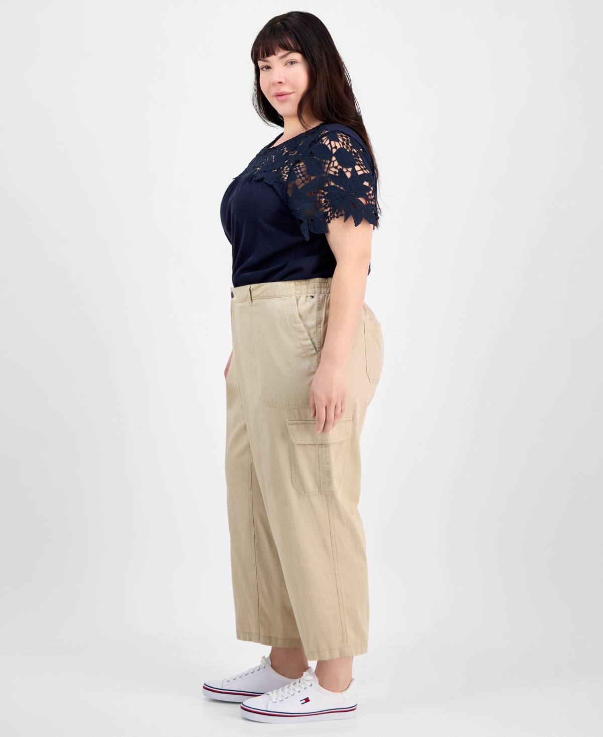 Tommy Hilfiger Plus Size Cropped Cargo Pants In Khaki