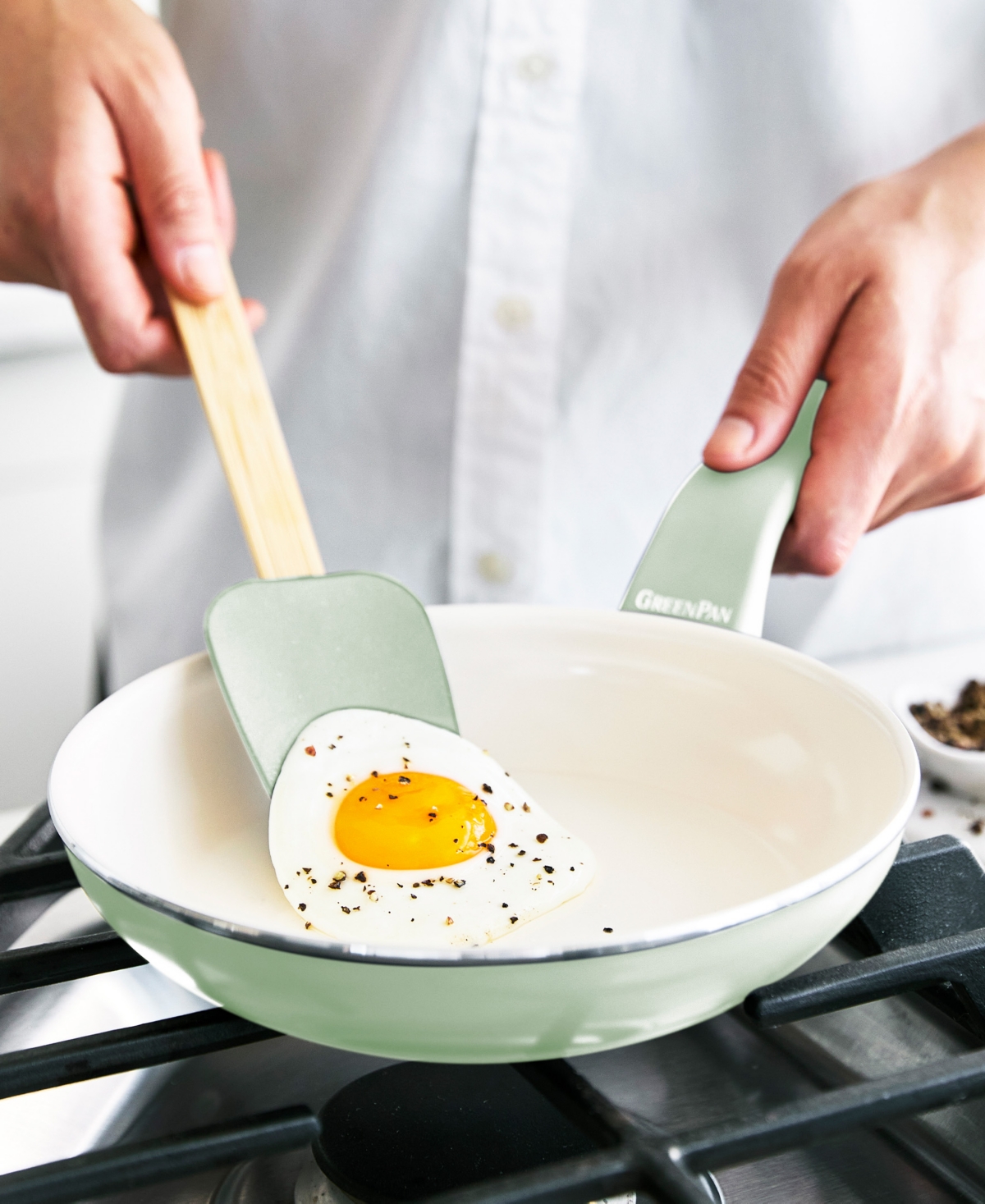 Greenpan Dover Ceramic Nonstick 8" Frypan With Spatula In Pastel Green