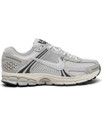 Men's Zoom Vomero 5 Casual Sneakers from Finish Line