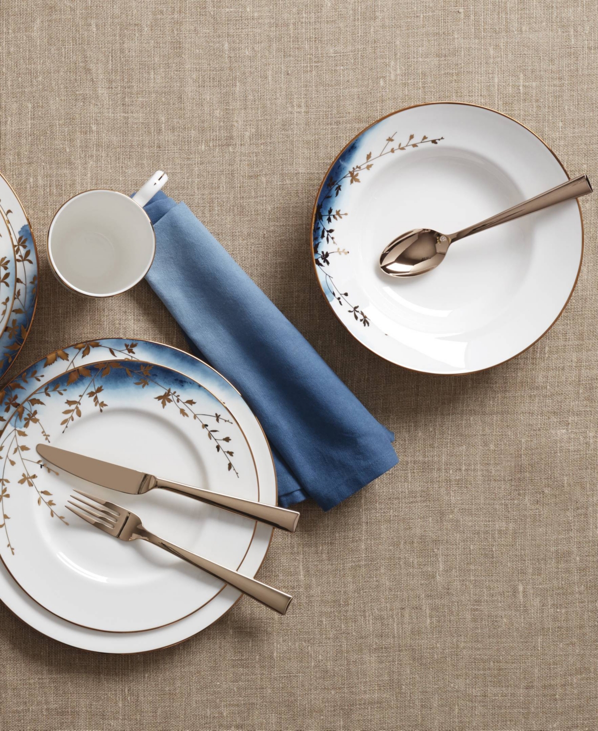 Lenox Highgrove Park Accent Plate In Wht,indigo,gold