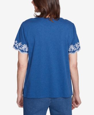 Женский топ с вышивкой Flower Power Border от Alfred Dunner с ожерельем