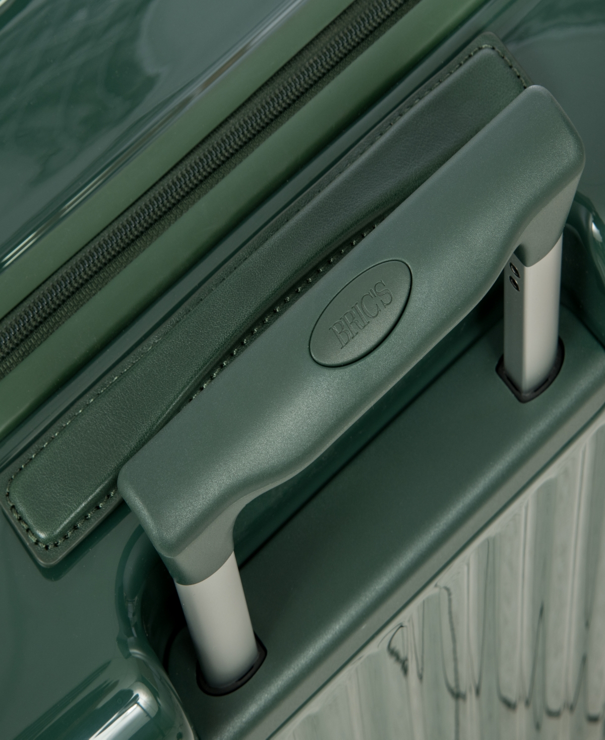 Bric's Milano Milano Positano 21" Spinner In Emerald