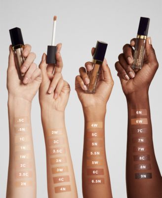 Futurist Soft Touch Brightening Skincealer Concealer with Vitamin C