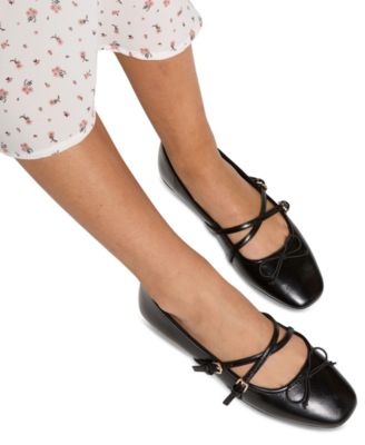 Women's Amberlee Cross Strap Ballet Flats
