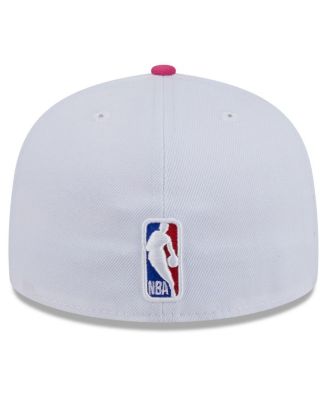 Мужская белая кепка New Era Miami Heat 2024/25 City Edition Alternate 59FIFTY приталенного кроя.