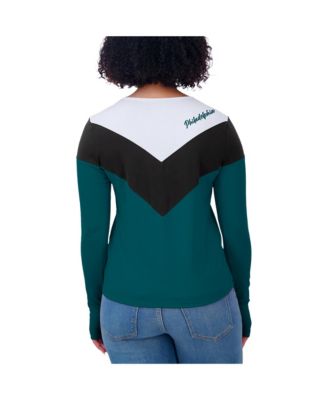 Женская темно-зеленая/черная футболка Philadelphia Eagles от Erin Andrews размера плюс с шевроном из трех частей и длинным рукавом