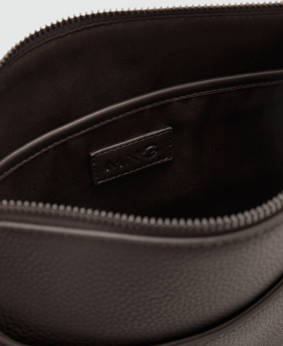 MANGO MEN'S ENVELOPE HAND BAG 