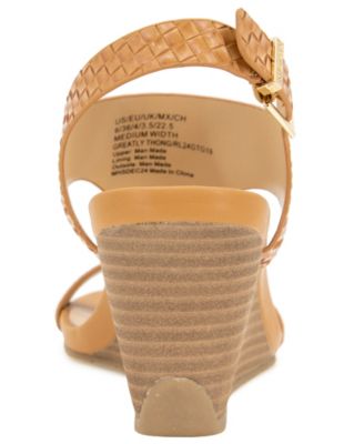 Women's Greatly Thong Almond Toe Wedge Sandals