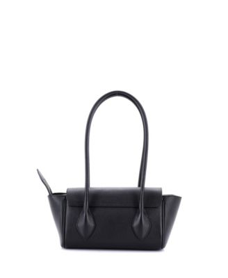 Бывшая в употреблении маленькая кожаная сумка Salvatore Ferragamo из Флоренции East West