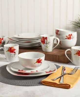 Lily 16 Pc. Dinnerware Set, Service for 4