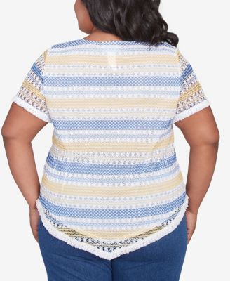 Топ с круглым вырезом и бахромой из бисквитной ткани Alfred Dunner Plus Size с цветочной текстурой и ожерельем