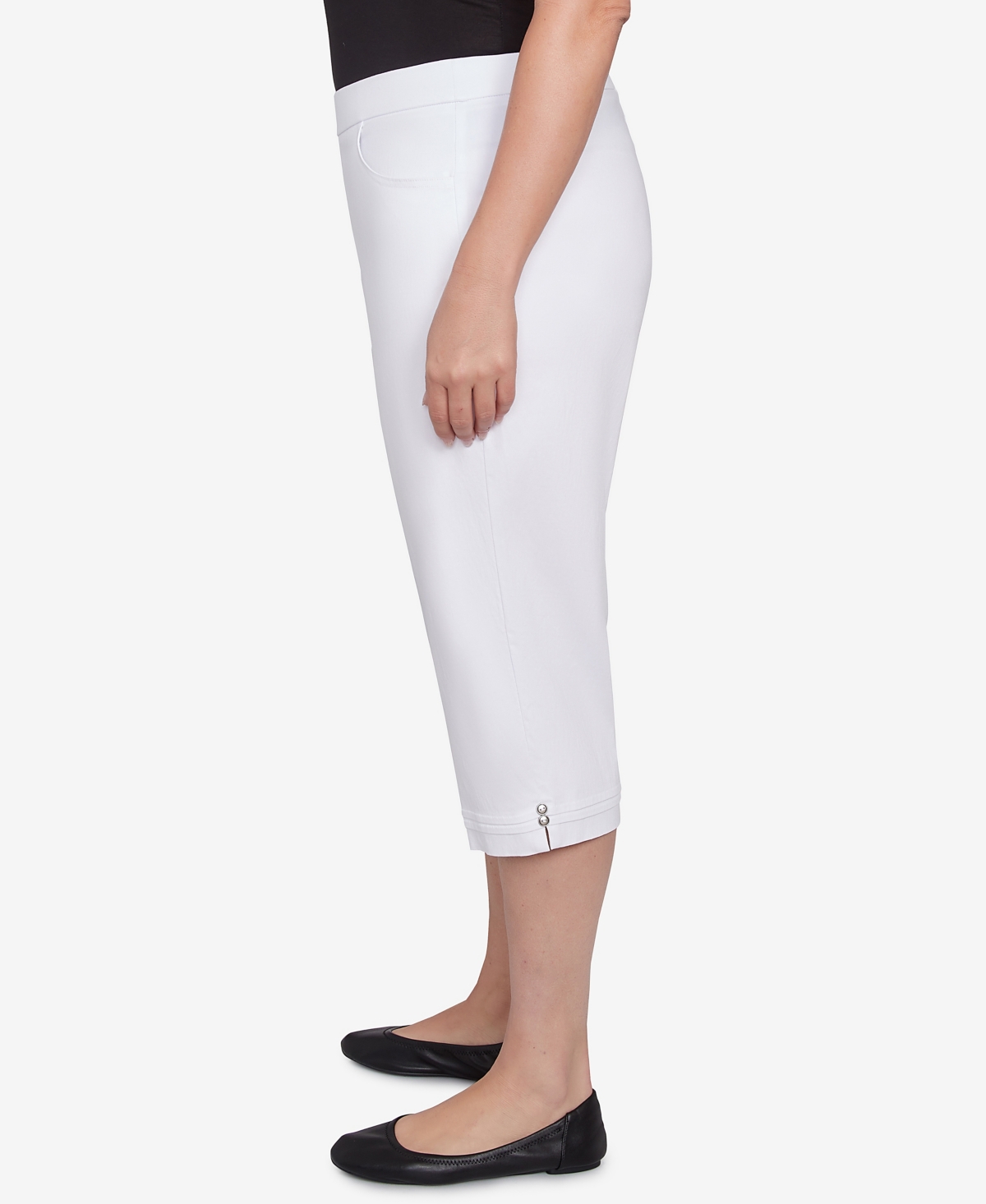 Alfred Dunner Plus Size Parrot Cay Novelty Cuff Tummy Control Capris Pants In Pure White