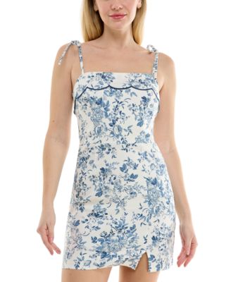 Trixxi - Juniors' Scallop-Trim Bodycon Mini Dress