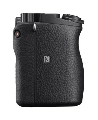 Alpha a6400 Mirrorless Camera with 18-135mm f/3.5-5.6 OSS Lens