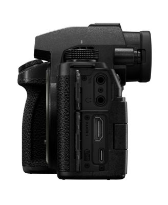 LUMIX S5IIX Mirrorless Camera with LUMIX S 20-60mm f/3.5-5.6 Lens