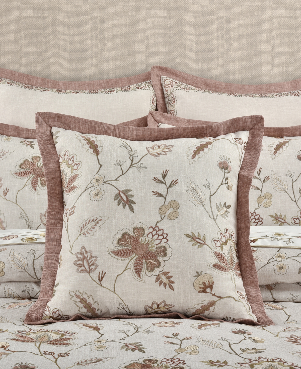 J Queen New York Santa Rosa Decorative Pillow, 20" X 20" In Linen