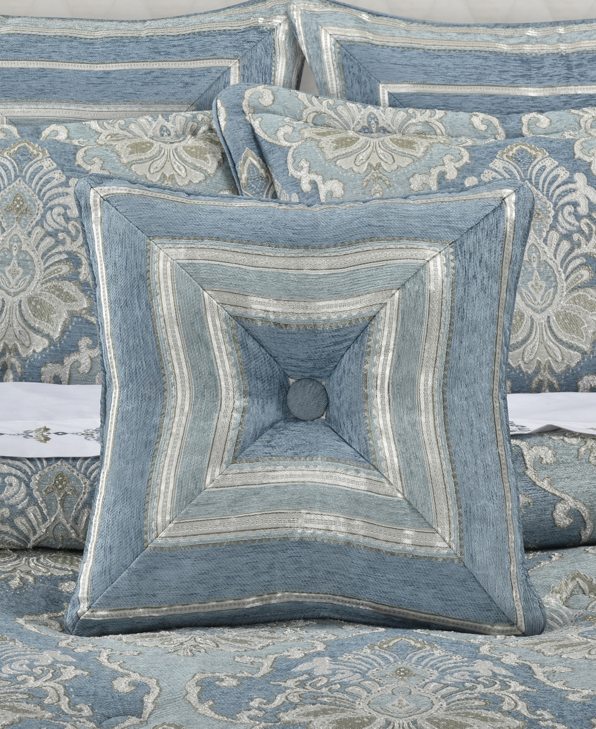 J Queen New York Celtic Decorative Pillow, 18" X 18" In Spa
