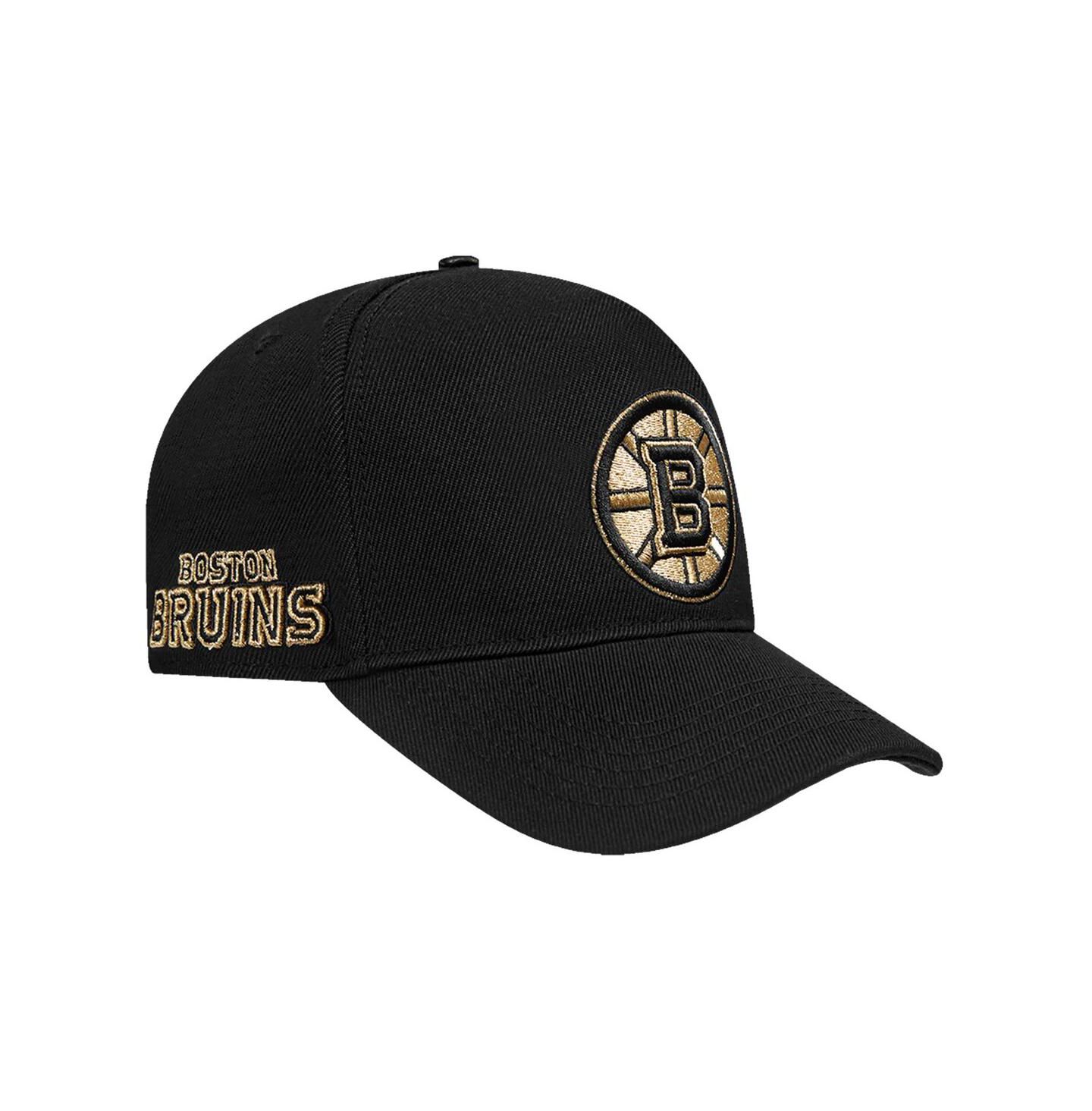 Мужская кепка Pro Standard Black Boston Bruins Metallic Logo Pinch Front Adjustable Hat — фото 1