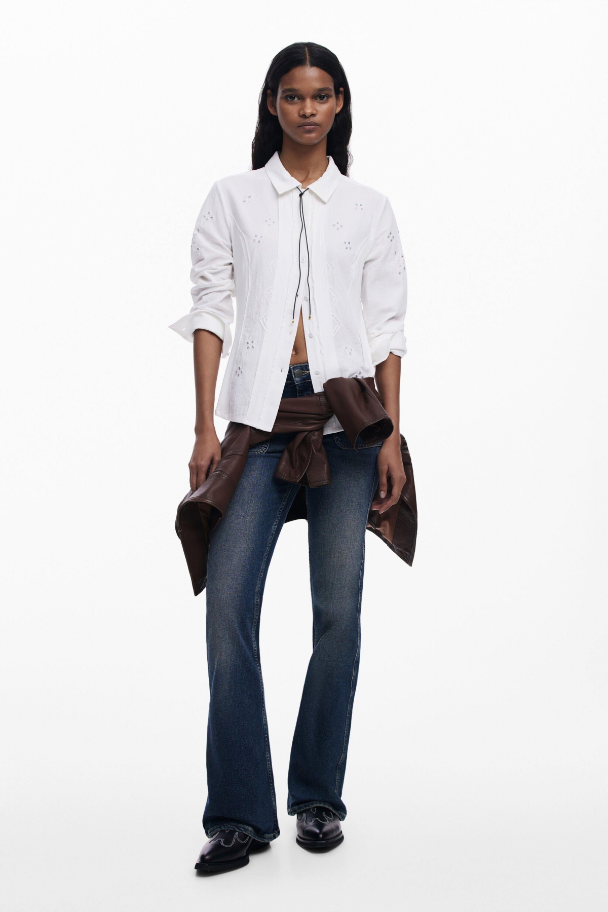 Women's Embroidered fitted shirt - White