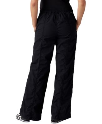 Levi's - Women's Mid-Rise Baggy Parachute Pants