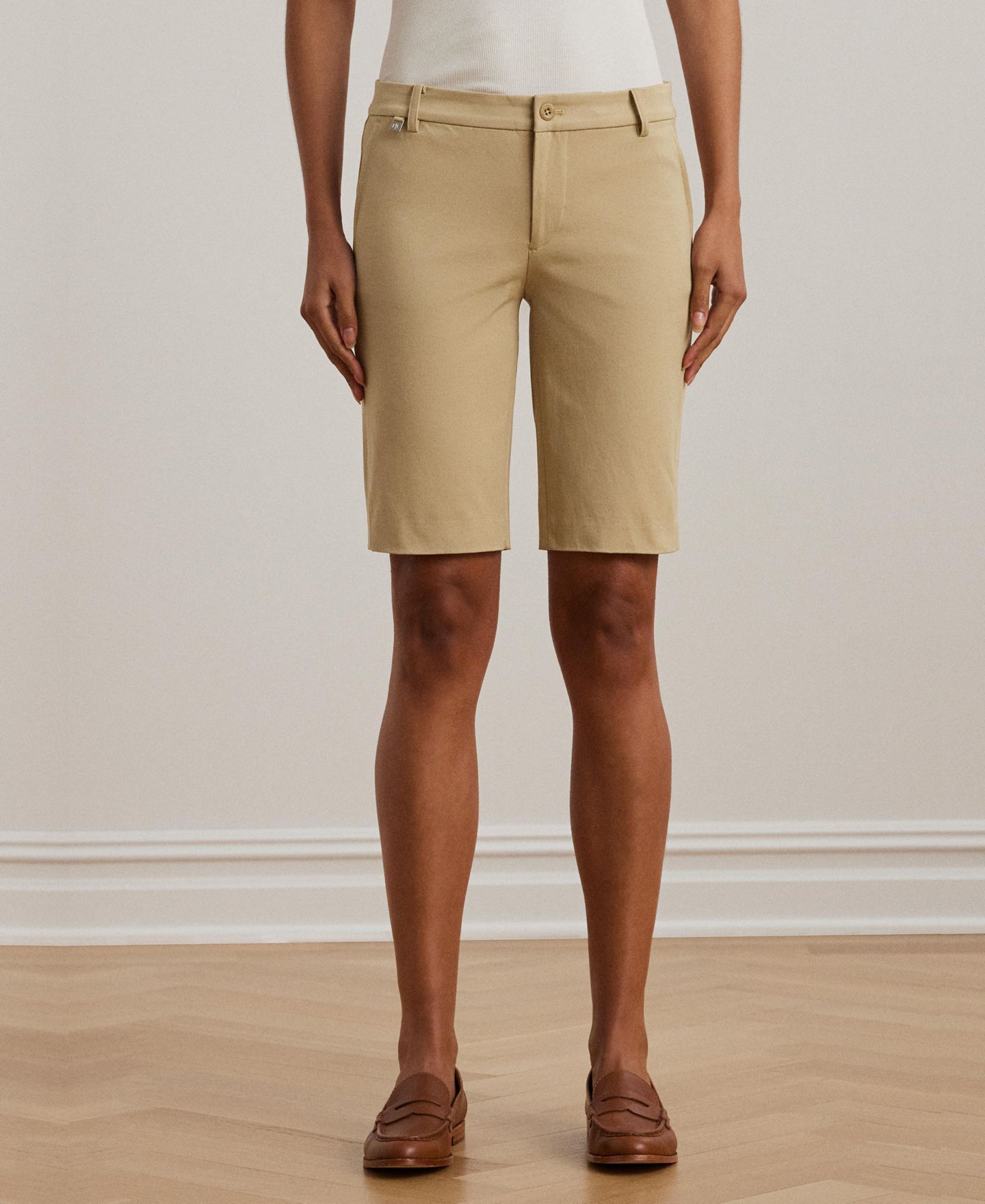 Женские шорты Lauren Ralph Lauren Twill Stretch Bermuda, цвет: Берёзовый рыжевато-коричневый — фото 1