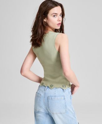 А теперь эта миниатюрная трикотажная майка с отделкой из петель, эксклюзивно представленная в Macy's