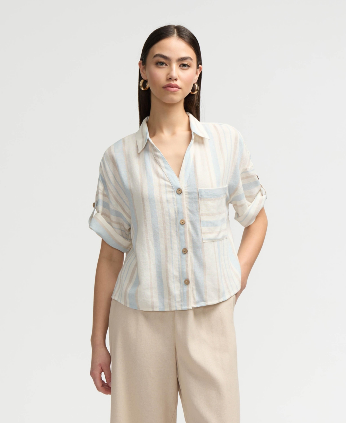 Women s Button Front Cropped Shirt - White