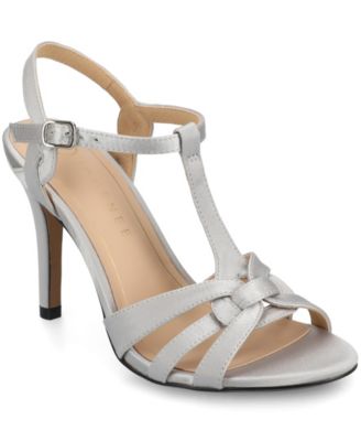 Journee Collection