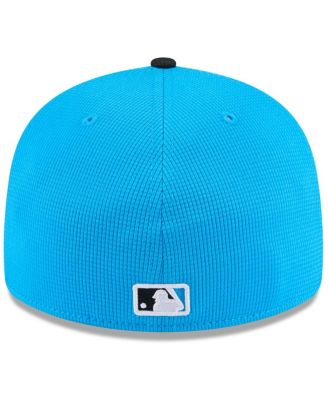 Мужская сине-черная весенняя тренировочная шапка New Era Miami Marlins 2025 с низким профилем, 59-дюймовая приталенная шляпа