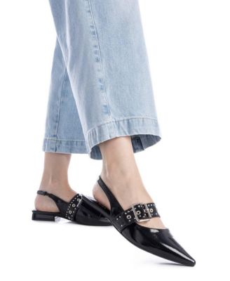 Women's Wide Bucke Flats