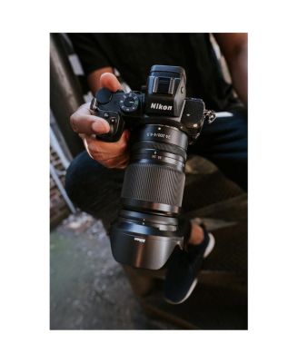 Z5 Full Frame Mirrorless Camera with NIKKOR Z 24-200mm f/4-6.3 VR Zoom Lens - Bundle with Nikon MB-N10 Multi Battery Power Pack