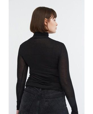 Женский топ Cara