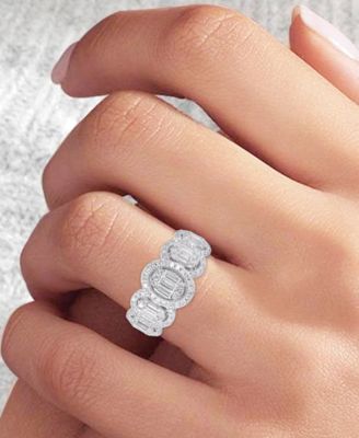 Diamond Cluster Statement Ring (3/4 ct. t.w.) in 14k White Gold