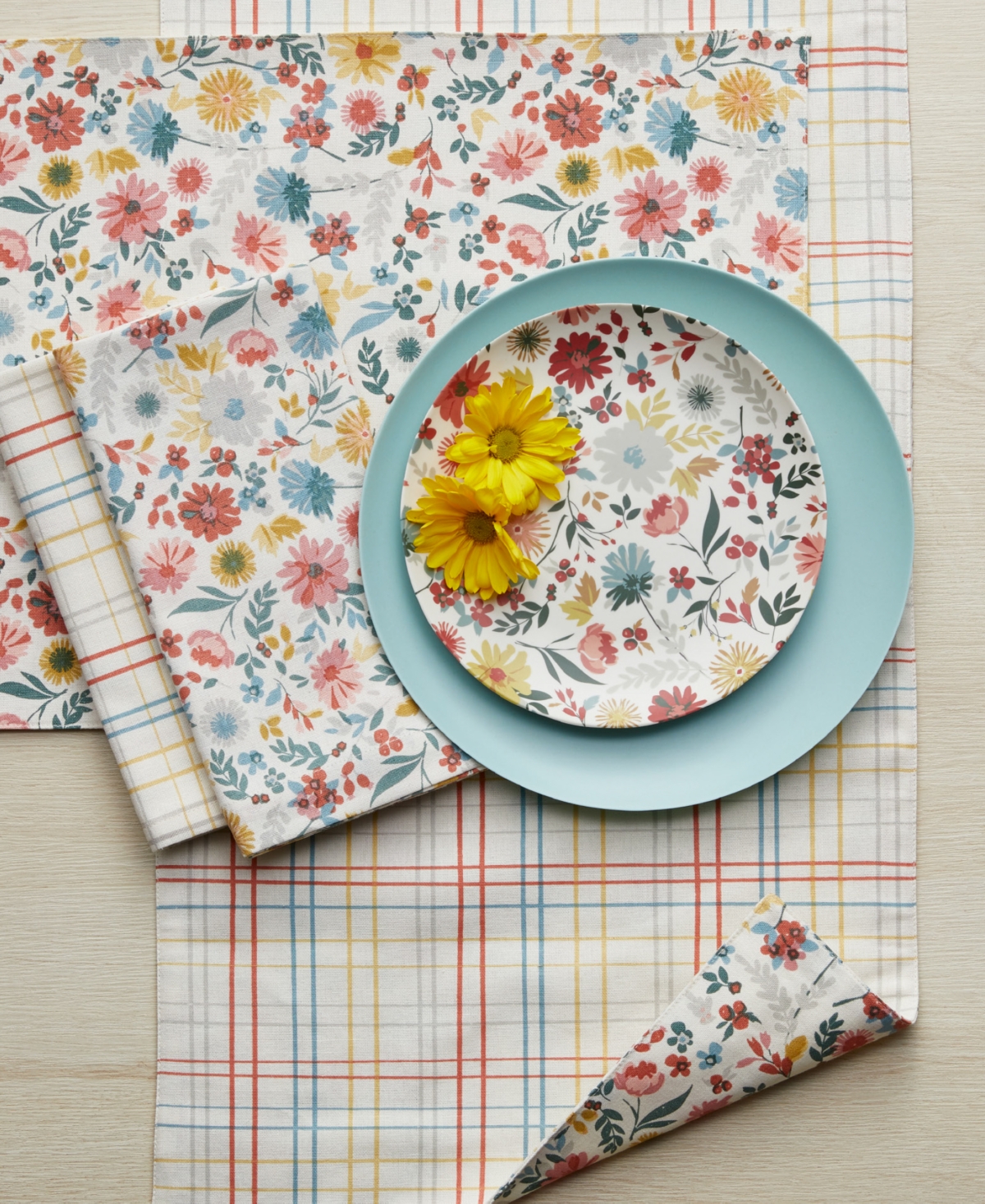 Tableau Cottage Garden Table Runner, 72" X 14" In Multi