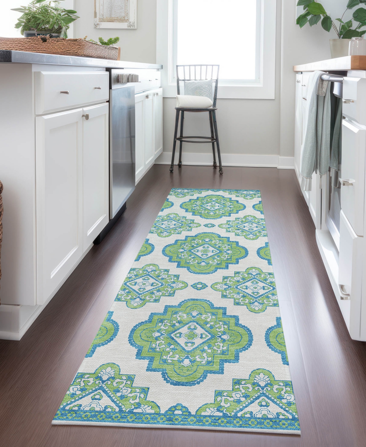 Addison Chantille Acn878 2'3"x7'6" Runner Area Rug In Lime