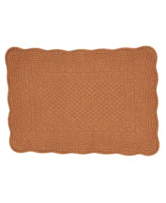Charming Quilted Placemat, Set of 4