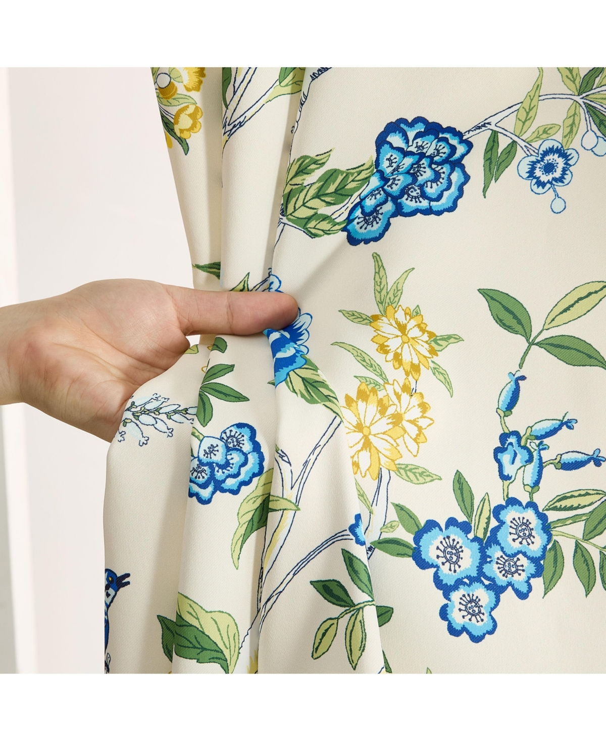 Hlc.me Scarlet Floral & Birds Patterned Back Tab Rod Pocket - Light Blocking Darkening Window Panels, Set of 2 (Green and Yellow, 52 W x 96 L)
